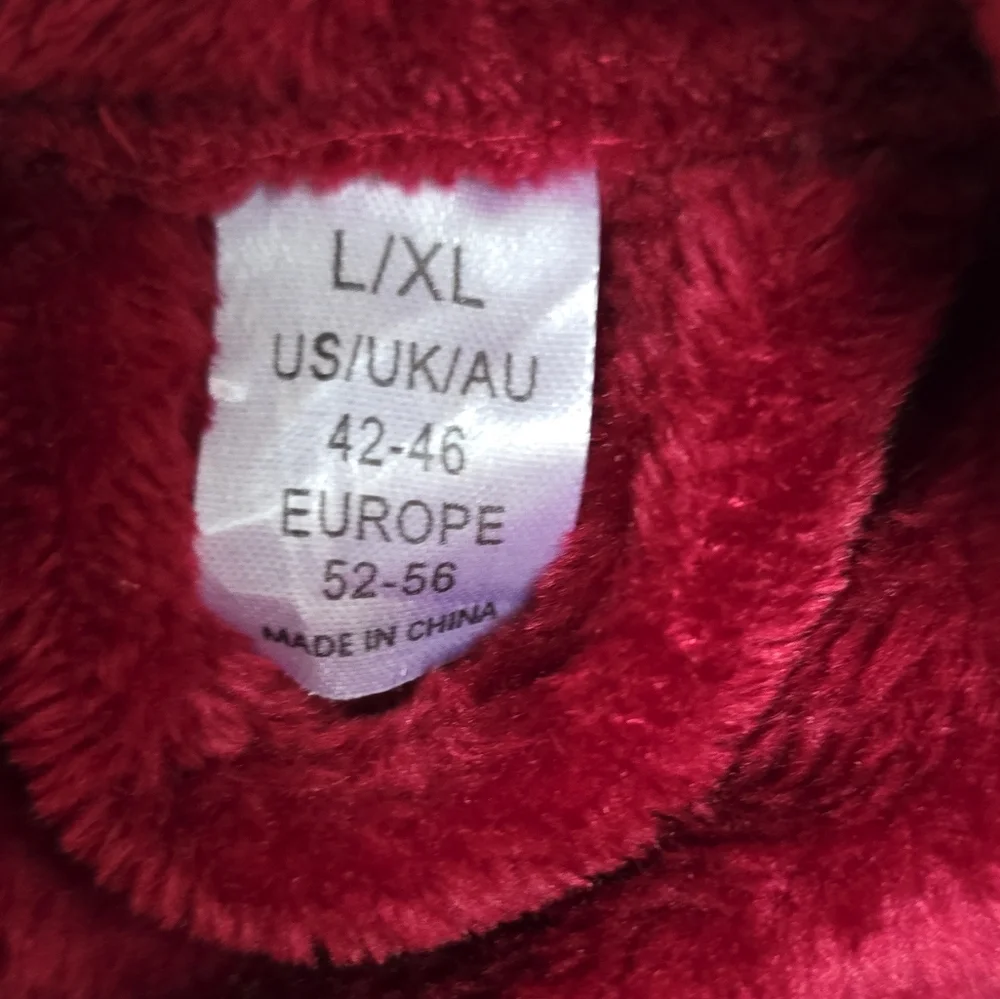 NWOT - Super plush men's robe - garnet red - Picture 3 of 3